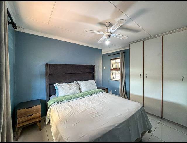 2 BEDROOM TOWNHOUSE FOR SALE IN AMANZIMTOTI